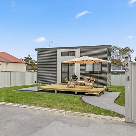 Husky Tiny Home By Experience Jervis Bay Huskisson Exterior foto